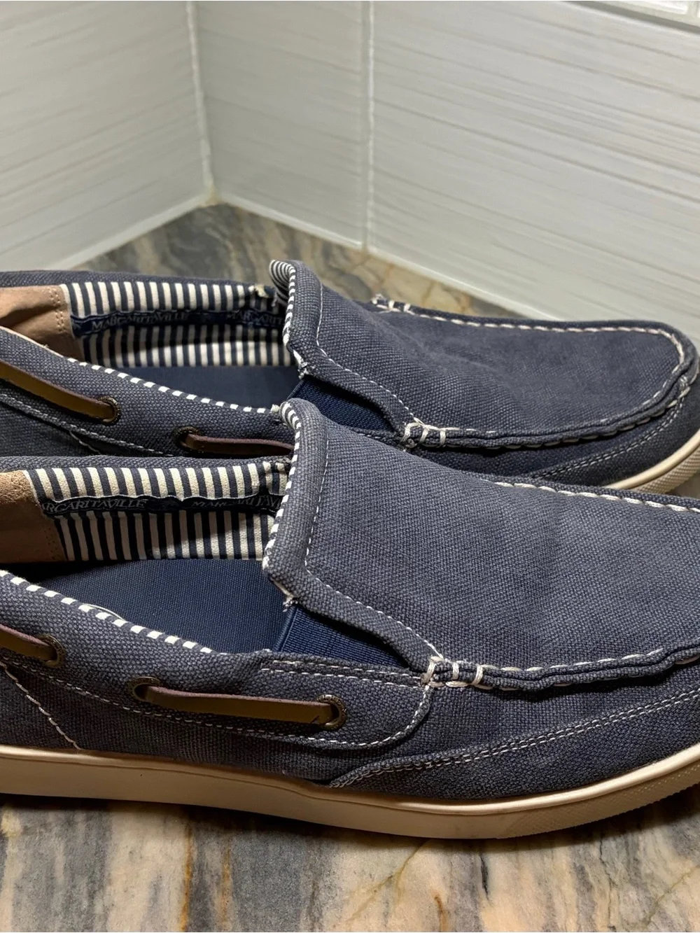 Margaritaville Men’s 11 MG1446B Blue Cayman loafers Boat Shoes Slip On Canvas